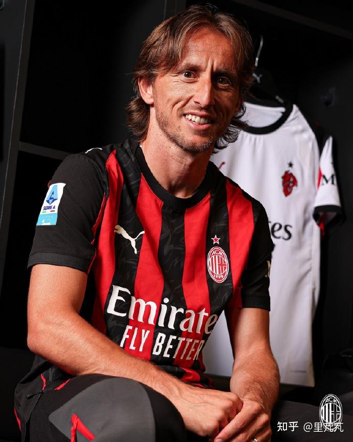 队友察觉萨拉赫情绪变化，对其公开泄愤采访不感震惊