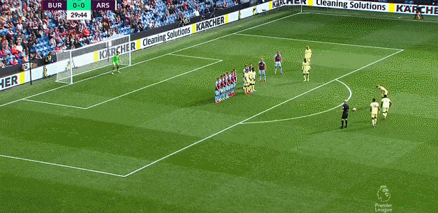 坎贝尔：我的速度不比范德芬慢，高速情况下我还能灵活移动